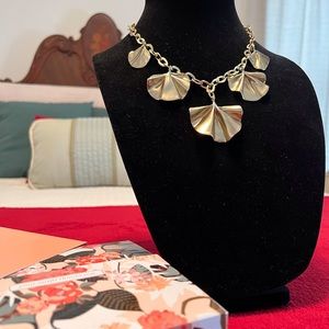 Stella & Dot Sculptural Garden statement necklace